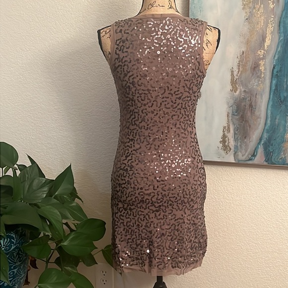 NWOT Max Studio
Size XS 
Sequence Dress
Stretchy
#261A - Picture 2 of 7